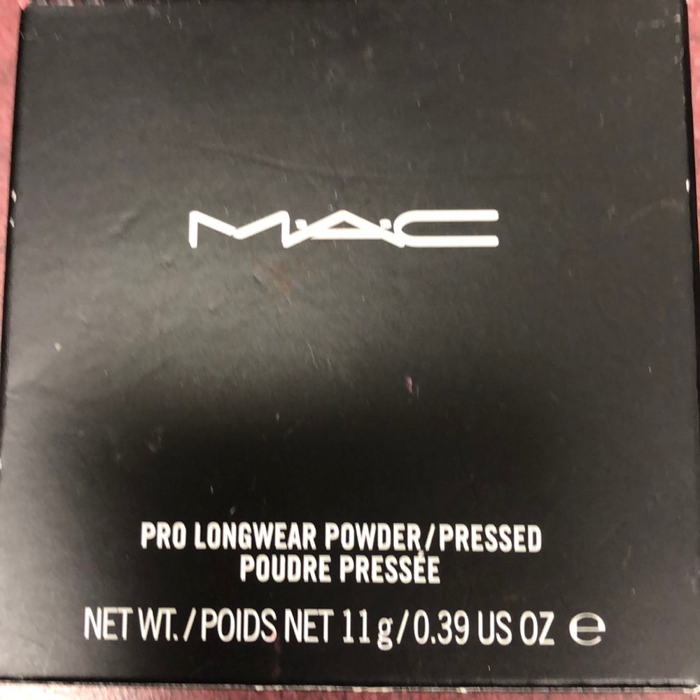 MAC pro longwear powder/presses